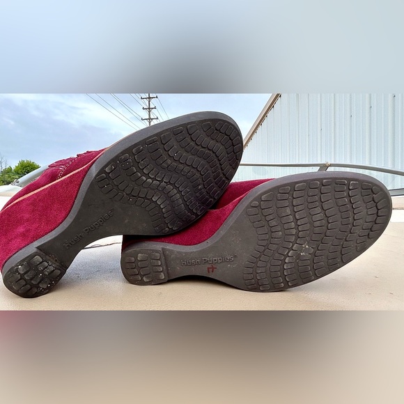 Women’s 8 M Hush Puppies Burgundy Suede Heel Zip Wedge Booties Shoes - Picture 13 of 16